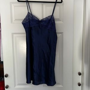 Morgan Taylor Intimates nightgown